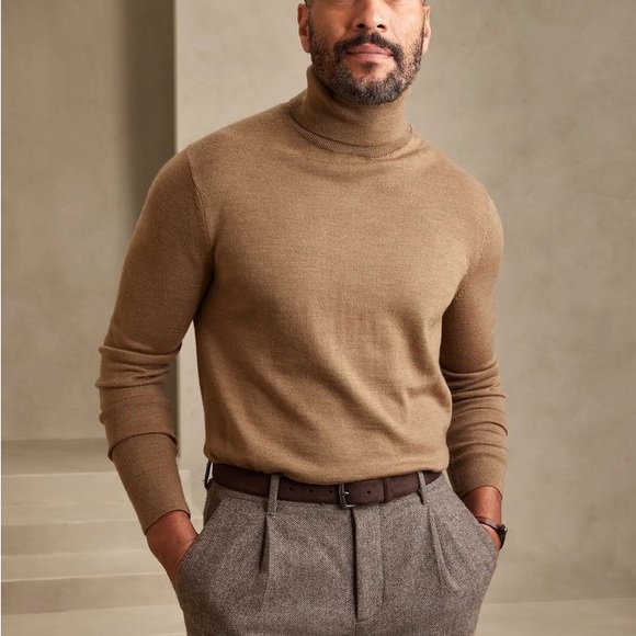 Banana Republic Men’s Italian Merino Wool Camel Turtleneck Sweater - Picture 1 of 5